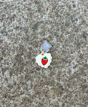 Load image into Gallery viewer, USBC Dust Plug Charm