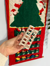 Load image into Gallery viewer, Santa Heads Claw Clip
