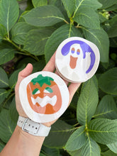 Load image into Gallery viewer, Halloween Cookie Claw Clip
