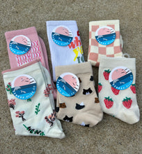 Load image into Gallery viewer, Socks
